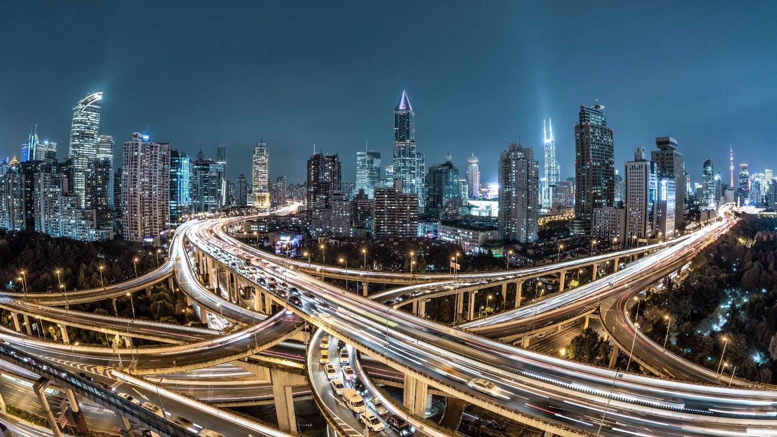 Shanghai: Skyline bei Nacht