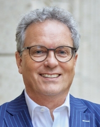 Dr. Bernd Roese